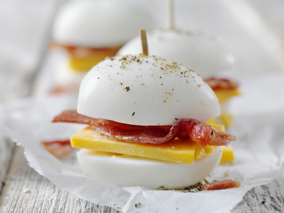 Egg with cheese and bacon a hearty snack in the diet of a ketogenic diet
