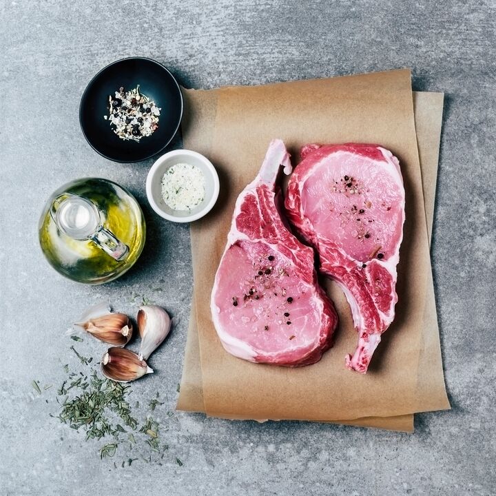 Meat on a ketogenic diet is consumed without restrictions