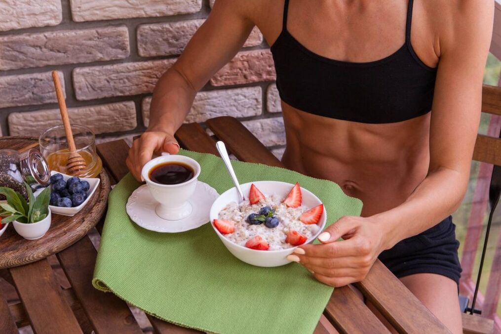 Healthy breakfast with calorie control for weight loss